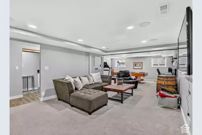 2505 E Robidoux Rd, Sandy, UT 84093 - Photo 22