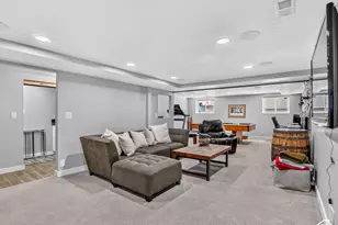 2505 E Robidoux Rd, Sandy, UT 84093 - Photo 22