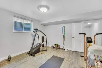 2505 E Robidoux Rd, Sandy, UT 84093 - Photo 34