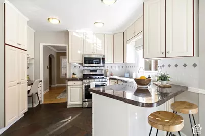 1049 S Military Dr E, Salt Lake City, UT 84105 - Photo 10