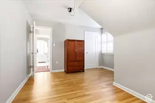 1049 S Military Dr E, Salt Lake City, UT 84105 - Photo 16