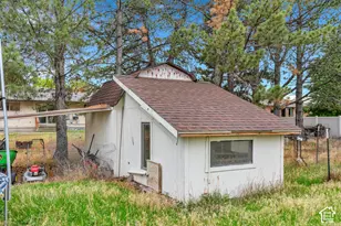 6196 W 9740 N, Highland, UT 84003 - Photo 32