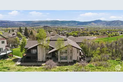 1041 W Grindelwald Ct #R5, Midway, UT 84049 - Photo 8