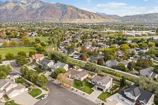 178 E Olive Berry Ln, Draper, UT 84020 - Photo 40