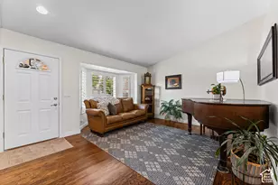 178 E Olive Berry Ln, Draper, UT 84020 - Photo 2