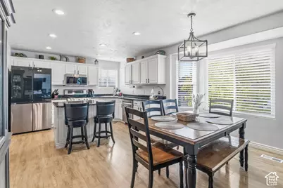 885 W 2310 N, West Bountiful, UT 84087 - Photo 24