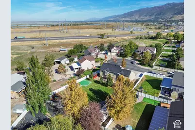 885 W 2310 N, West Bountiful, UT 84087 - Photo 12