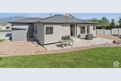 1727 W Packsaddle Cir, Bluffdale, UT 84065 - Photo 36