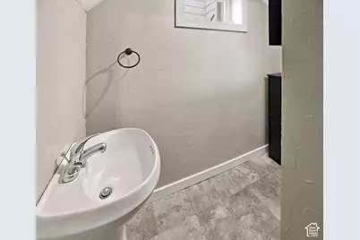 225 W 400 N, Logan, UT 84321 - Photo 22