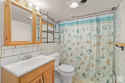 647 E 400 S, Clearfield, UT 84015 - Photo 22