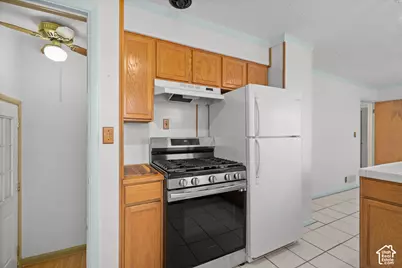 647 E 400 S, Clearfield, UT 84015 - Photo 10