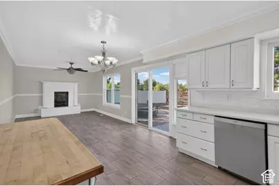 5473 S Walden Wood Cir, Murray, UT 84123 - Photo 8