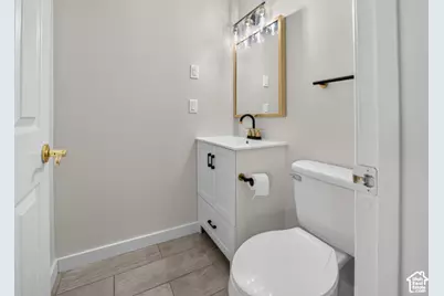 5473 S Walden Wood Cir, Murray, UT 84123 - Photo 12