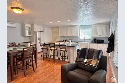45 N 100 W, Orangeville, UT 84537 - Photo 2