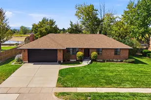 2581 N 2700 E, Layton, UT 84040 - Photo 2