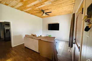 310 W Clark St, Grantsville, UT 84029 - Photo 4