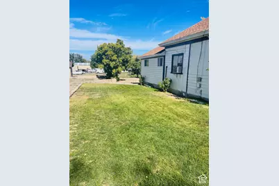 310 W Clark St, Grantsville, UT 84029 - Photo 24