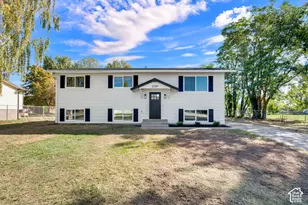 2109 S 3400 W, Syracuse, UT 84075 - Photo 2