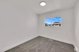2109 S 3400 W, Syracuse, UT 84075 - Photo 12