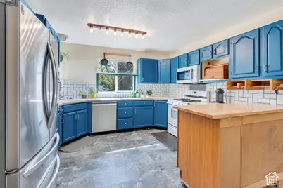 1431 E 300 S, Pleasant Grove, UT 84062 - Photo 8