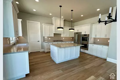6001 S Belview Ave, Murray, UT 84107 - Photo 2
