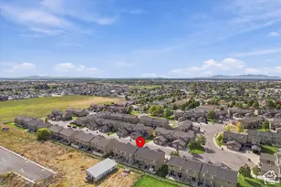 2442 N Wellington, Harrisville, UT 84414 - Photo 30