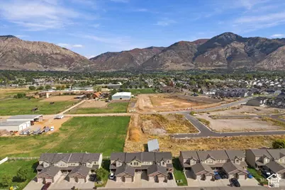 2442 N Wellington, Harrisville, UT 84414 - Photo 34