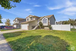2972 W 2175 S, Syracuse, UT 84075 - Photo 2