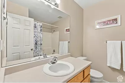 2972 W 2175 S, Syracuse, UT 84075 - Photo 18