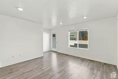 1156 E Trident Dr, Saratoga Springs, UT 84045 - Photo 6
