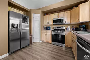 1107 S 3925 W, Syracuse, UT 84075 - Photo 10