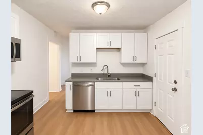 458 E Lambourne Ave, Salt Lake City, UT 84115 - Photo 4