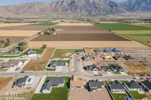 10319 N Vis Ln, Elwood, UT 84337 - Photo 38