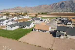 10319 N Vis Ln, Elwood, UT 84337 - Photo 34
