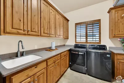 192 E Lakeside Ct, Saratoga Springs, UT 84045 - Photo 32