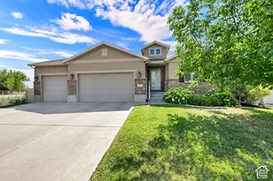 1051 S 1925 W, Syracuse, UT 84075 - Photo 2
