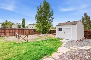 723 E Fox Run Dr, Tooele, UT 84074 - Photo 36