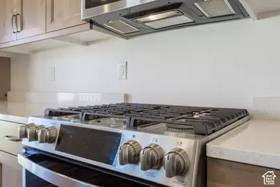 694 W Jedediah Way S, Grantsville, UT 84029 - Photo 10