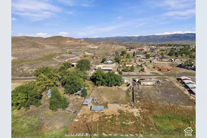 489 N Ducksprings Dr, Moroni, UT 84646 - Photo 12