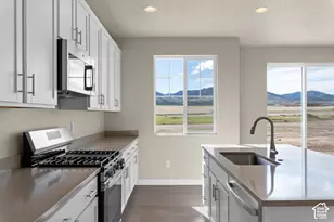 8902 S Smoky Holw Rd, West Jordan, UT 84081 - Photo 14
