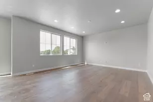 1283 W 2375 S, Syracuse, UT 84075 - Photo 8