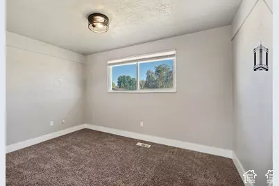 603 W 1580 N, Clinton, UT 84015 - Photo 10