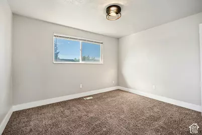 603 W 1580 N, Clinton, UT 84015 - Photo 12