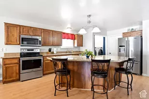 748 Stone Ln, Kaysville, UT 84037 - Photo 4