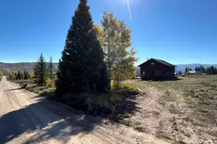 8540 E Soldier Ln, Daniel, UT 84032 - Photo 34
