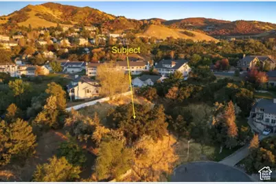 3721 S Oakridge Ct E, Bountiful, UT 84010 - Photo 2