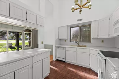 29 White Barn Dr, Pleasant View, UT 84414 - Photo 8