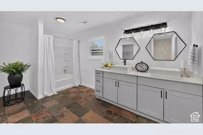 1667 W 900 S, Lehi, UT 84043 - Photo 18