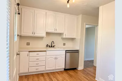 1142 W Talisman Dr N, Salt Lake City, UT 84116 - Photo 6