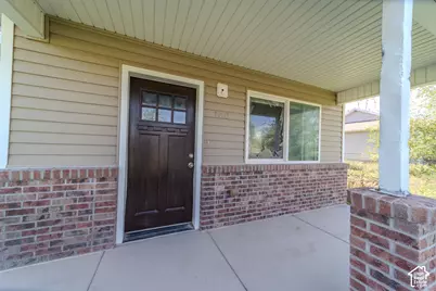 160 E 100 N, Myton, UT 84052 - Photo 2